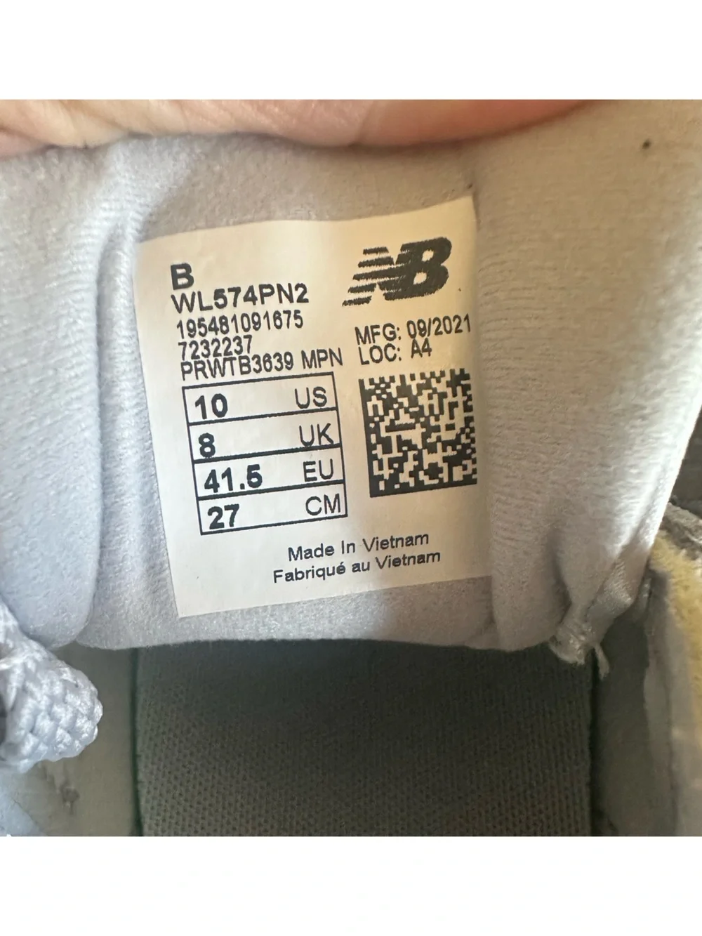 New Balance 574 Women's Silver Metallic Lace-Up Sneakers